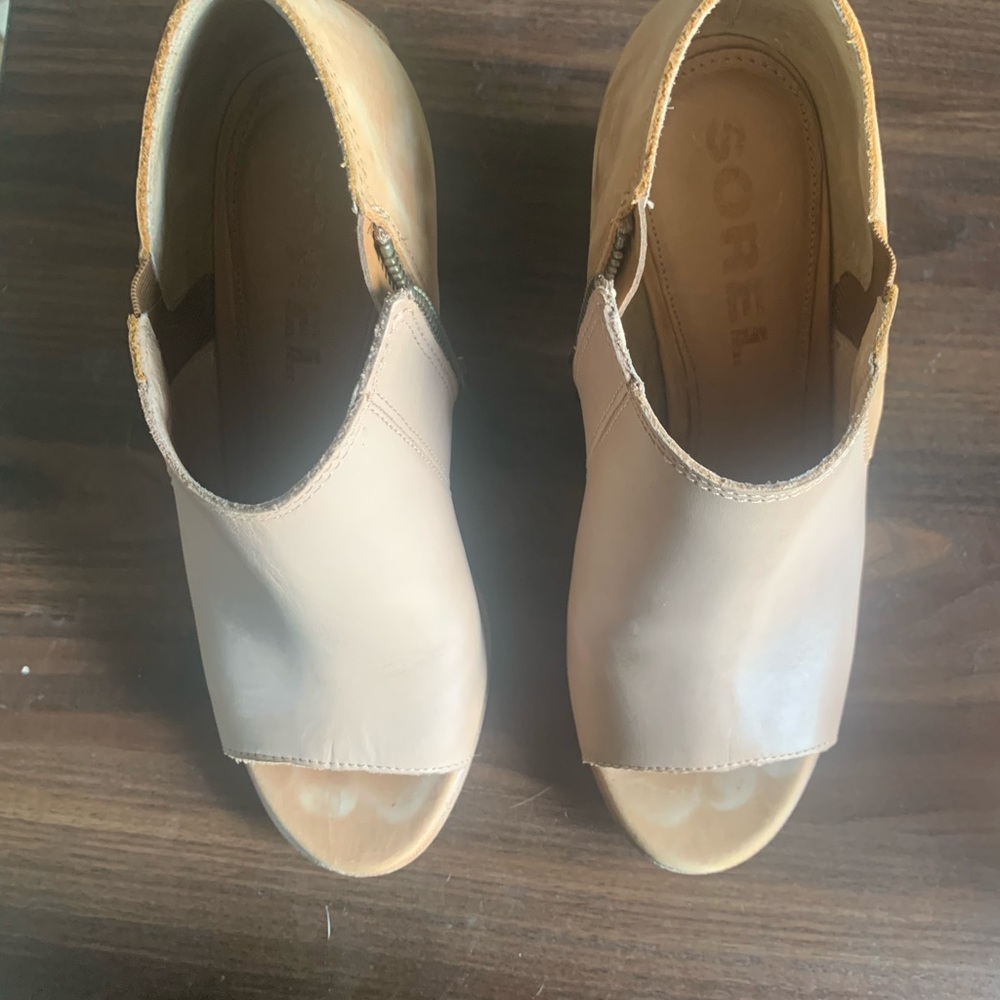 EUC - Women’s Tan Open-Toe Block Heel Ankle Booties - Picture 3 of 5